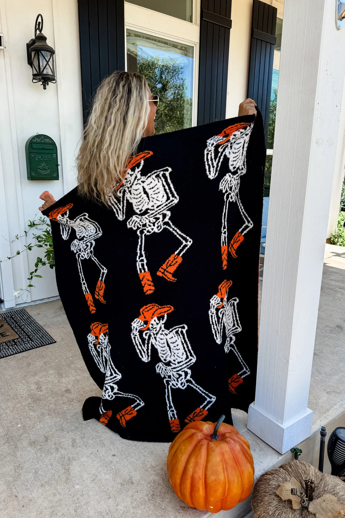 PREORDER - HALLOWEEN CLOUD BLANKETS