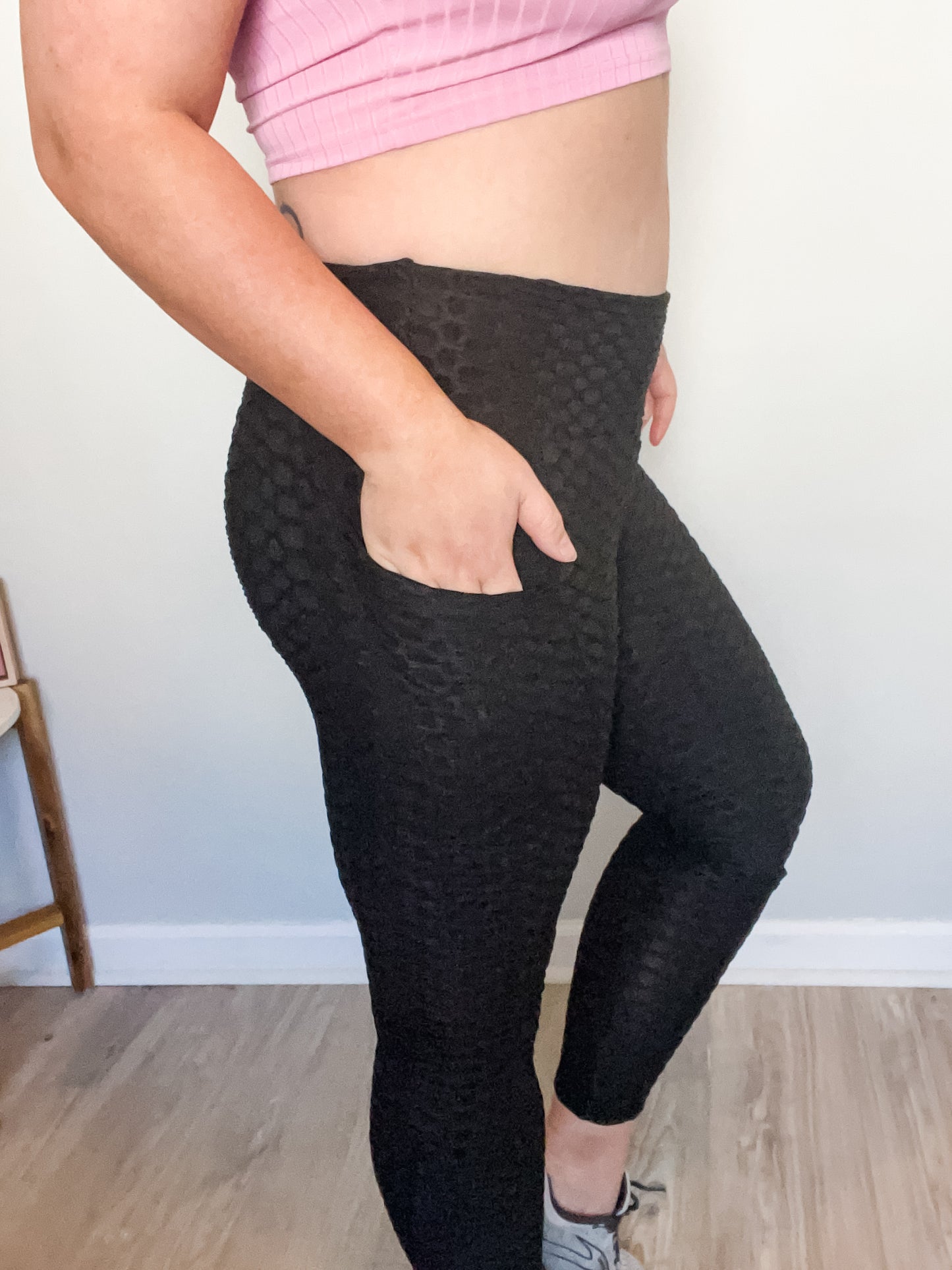 Textured butt scrunch leggings