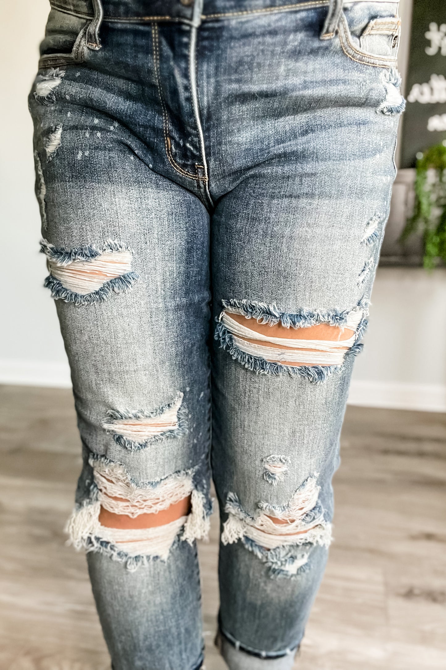 Judy Blue Bleach Splash Boyfriend Jeans